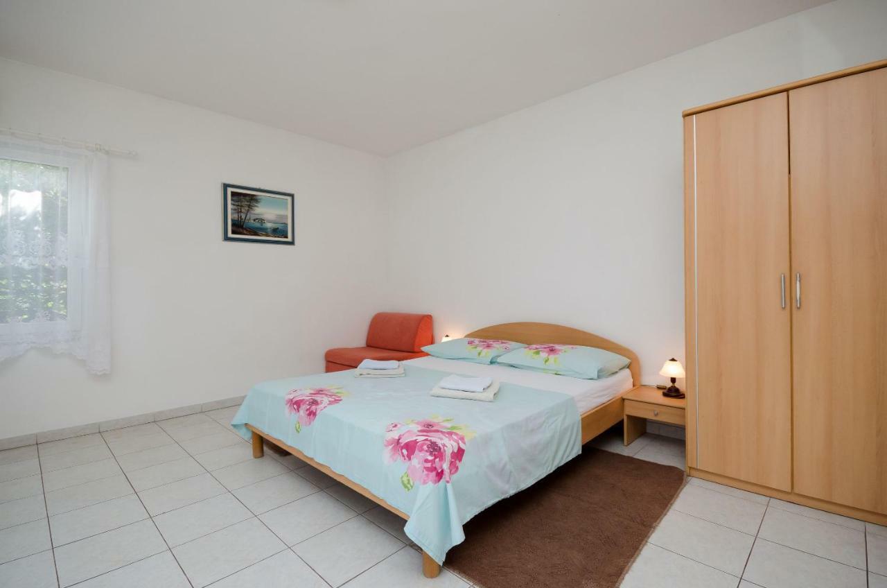 Apartments Branimir Novi Vinodolski Exterior photo